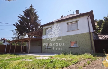 Eladó családi ház