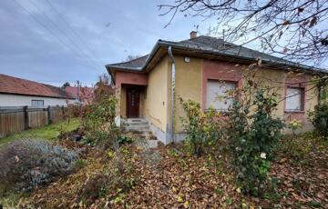 Eladó családi ház
