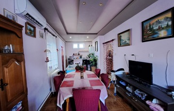 Eladó családi ház