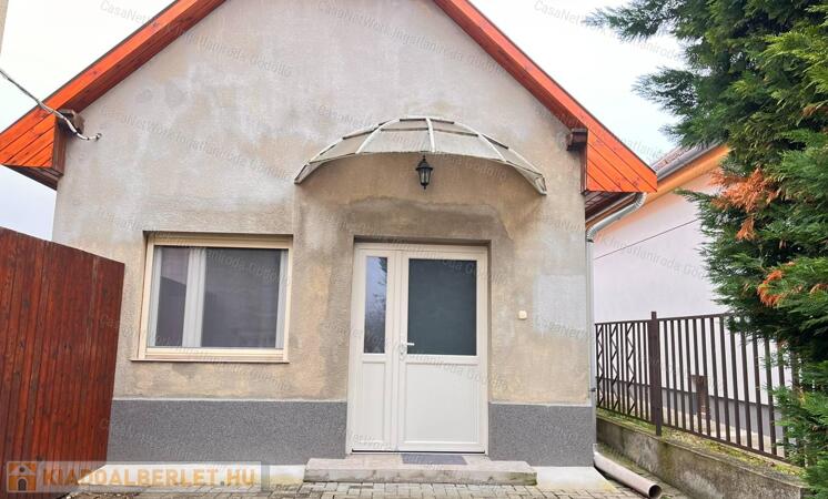 Kertvárosi kis ház                                 