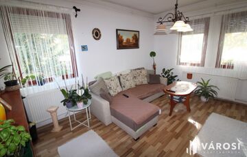 Eladó családi ház