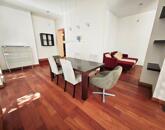 27438