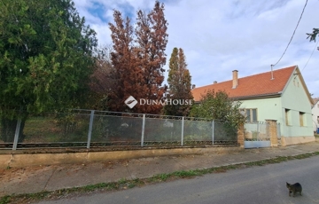 Eladó családi ház