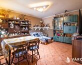 Eladó családi ház Velence 95 000 000 Ft