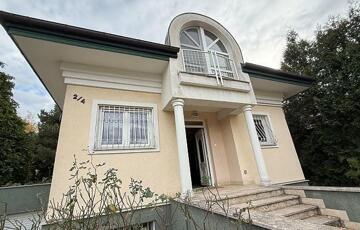 Kiadó családi ház