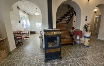 Eladó családi ház