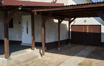 Eladó családi ház