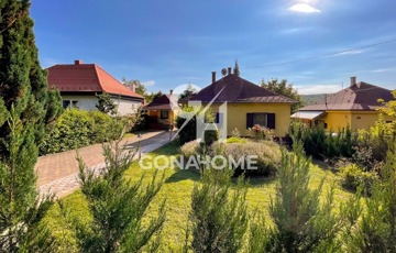 Eladó családi ház
