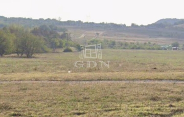 Eladó telek/földterület