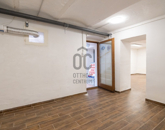 Eladó iroda/üzlethelyiség Szekszárd 15 000 000 Ft