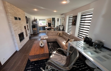 Eladó családi ház