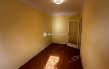 Eladó lakás