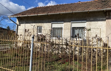 Eladó családi ház