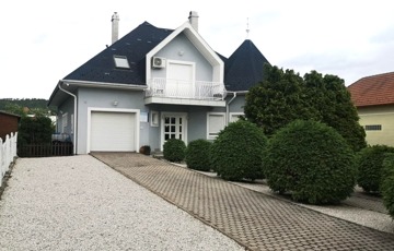 Eladó családi ház