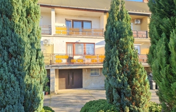 Eladó családi ház