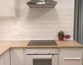 Erkélyes,1.emeleti téglalakás kiadó, tárolóval teremgarázs hellyel!