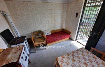 Eladó telek/földterület