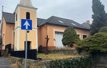 Eladó családi ház