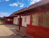 Kővágóörsön kiadó ikerházrész