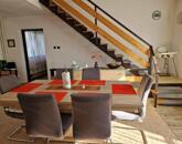 Eladó Oroszlány Borbála részen egy 3 szintes 5 szobás 163nm-es sorház