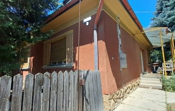 Eladó családi ház