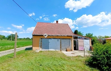Eladó üdülő/nyaraló