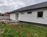 Eladó családi ház Monor 87 900 000 Ft