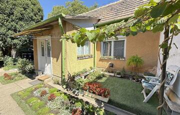 Eladó családi ház