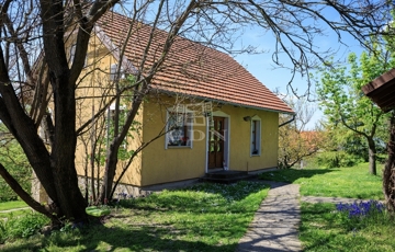 Eladó családi ház