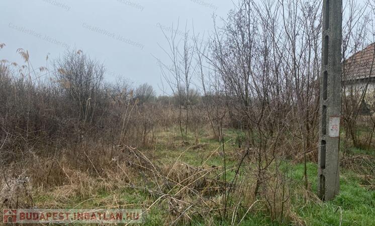 Erk községben 1323 nm-es építési telek eladó!                                 