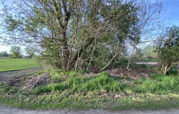 Eladó telek/földterület