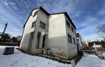 Eladó családi ház