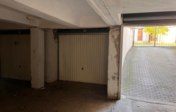 Kiadó garázs