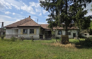 Eladó családi ház