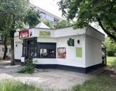Eladó felújított üzlethelyiség Szolnokon, a Tallinn városrészben