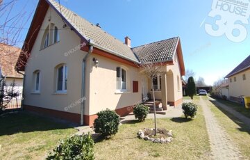 Eladó családi ház