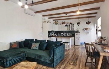 Eladó családi ház