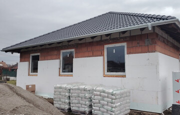 Eladó családi ház