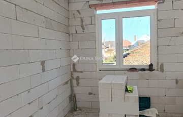 Eladó lakás