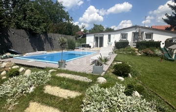 Eladó családi ház