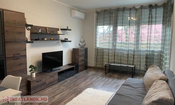 Teljeskörűen felújított 3 szobás lakás eladó!