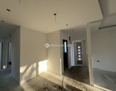 Eladó családi ház Szigethalom 81 990 000 Ft