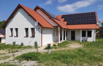 Eladó családi ház