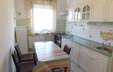 Eladó lakás