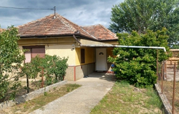 Eladó családi ház