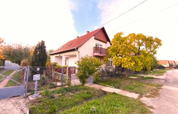 Eladó családi ház