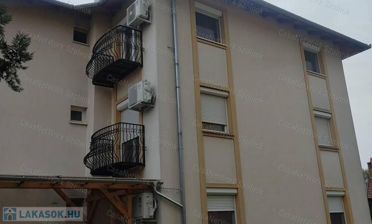 Eladó téglalakás, Albertirsa                                 