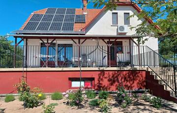 Eladó családi ház