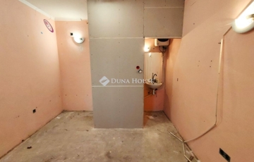 Eladó iroda/üzlethelyiség