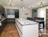 Eladó családi ház Makó 120 000 000 Ft